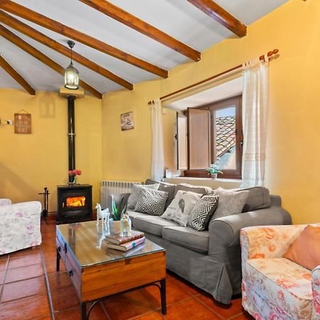 Casa Rural La Carrozal Senda Del Oso Orelleiru Екстер'єр фото