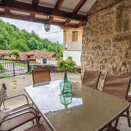 Casa Rural La Carrozal Senda Del Oso Orelleiru Екстер'єр фото