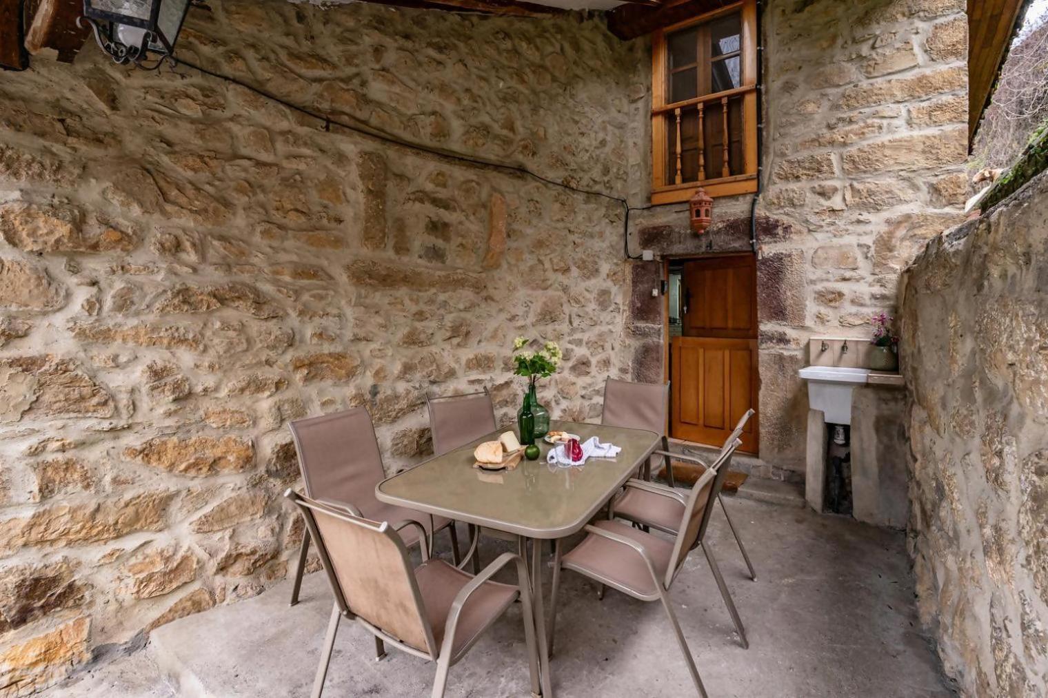 Casa Rural La Carrozal Senda Del Oso Orelleiru Екстер'єр фото
