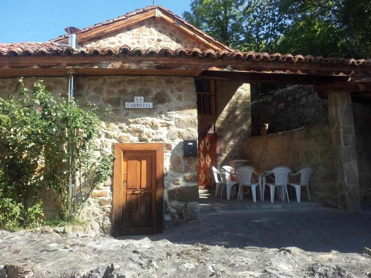 Casa Rural La Carrozal Senda Del Oso Orelleiru Екстер'єр фото