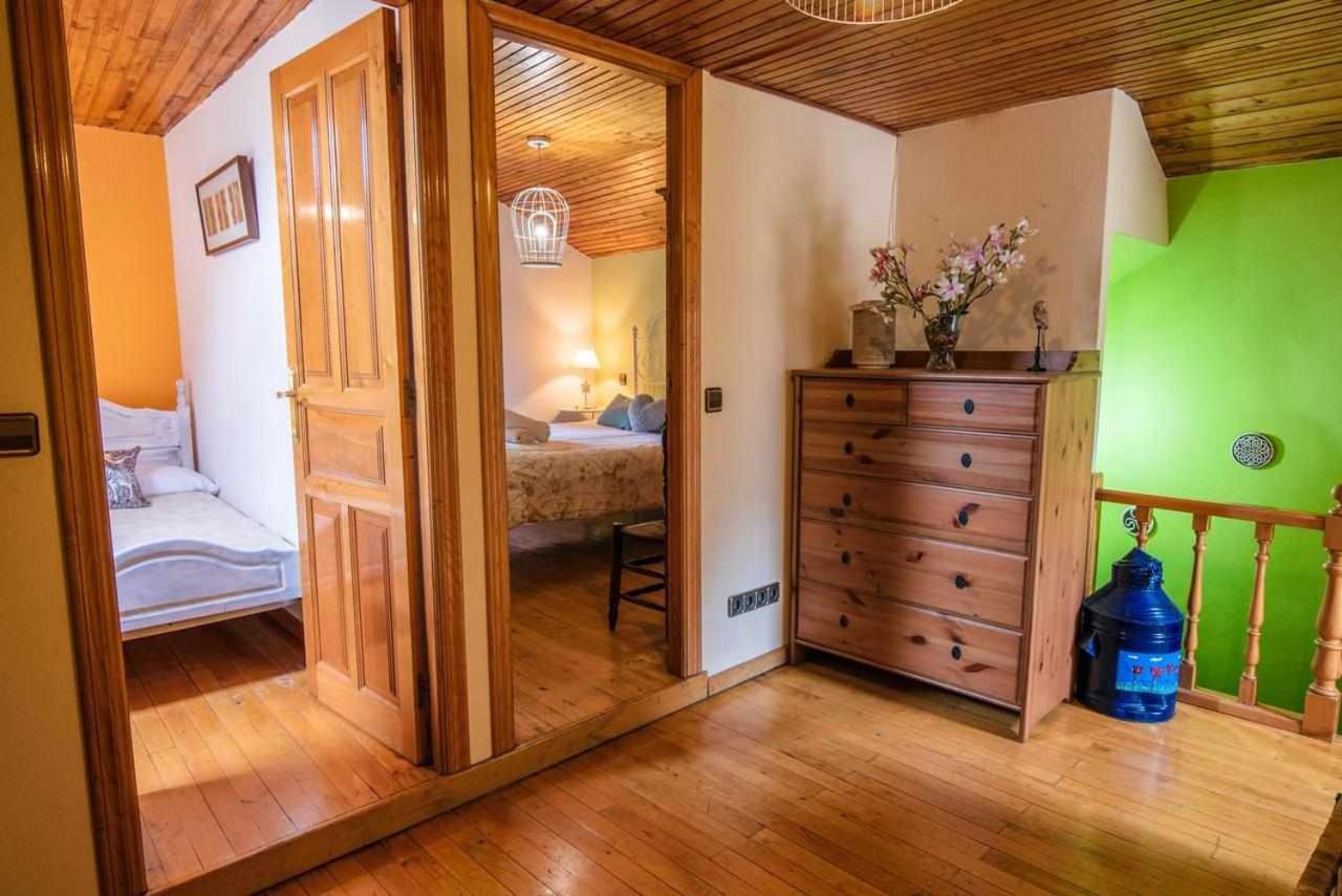 Casa Rural La Carrozal Senda Del Oso Orelleiru Екстер'єр фото