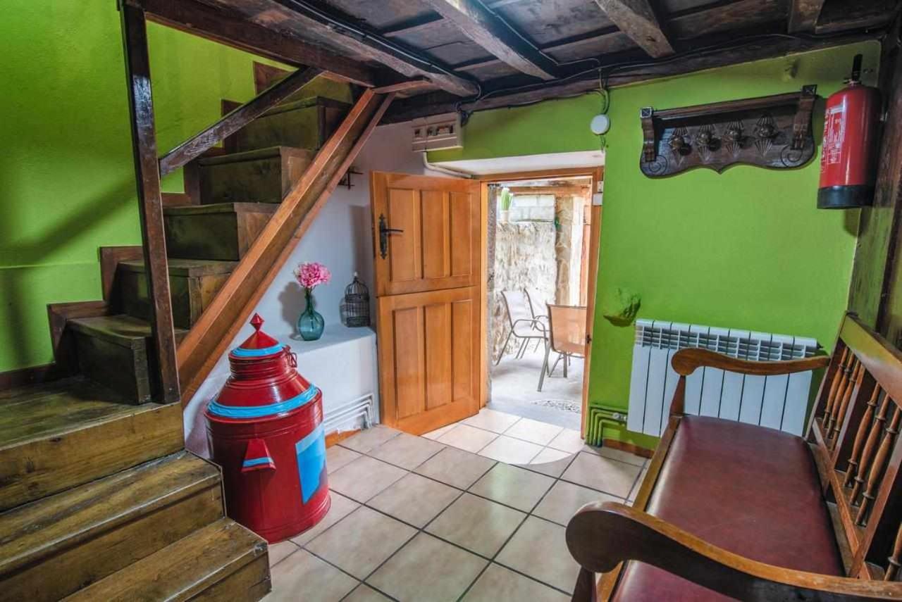 Casa Rural La Carrozal Senda Del Oso Orelleiru Екстер'єр фото