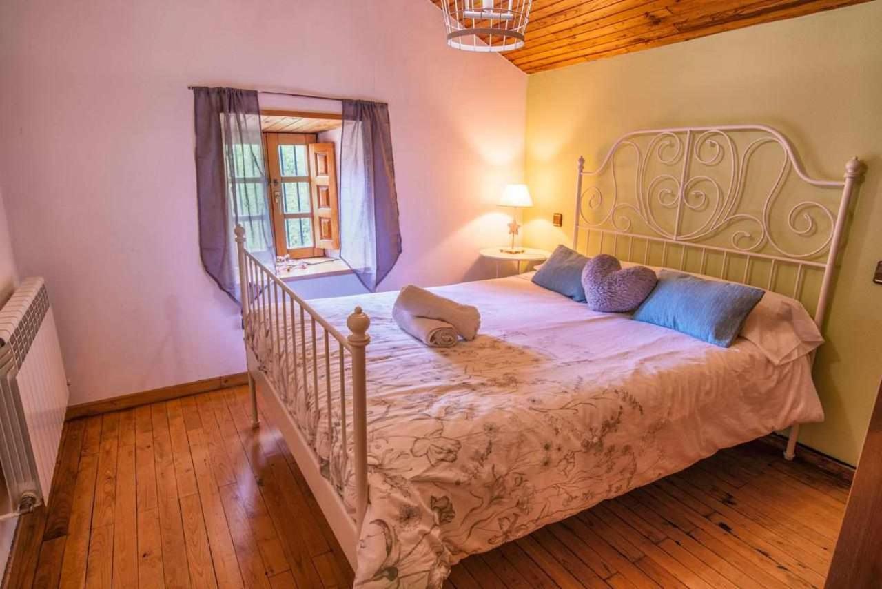 Casa Rural La Carrozal Senda Del Oso Orelleiru Екстер'єр фото