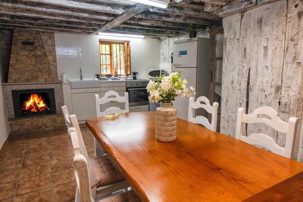 Casa Rural La Carrozal Senda Del Oso Orelleiru Екстер'єр фото