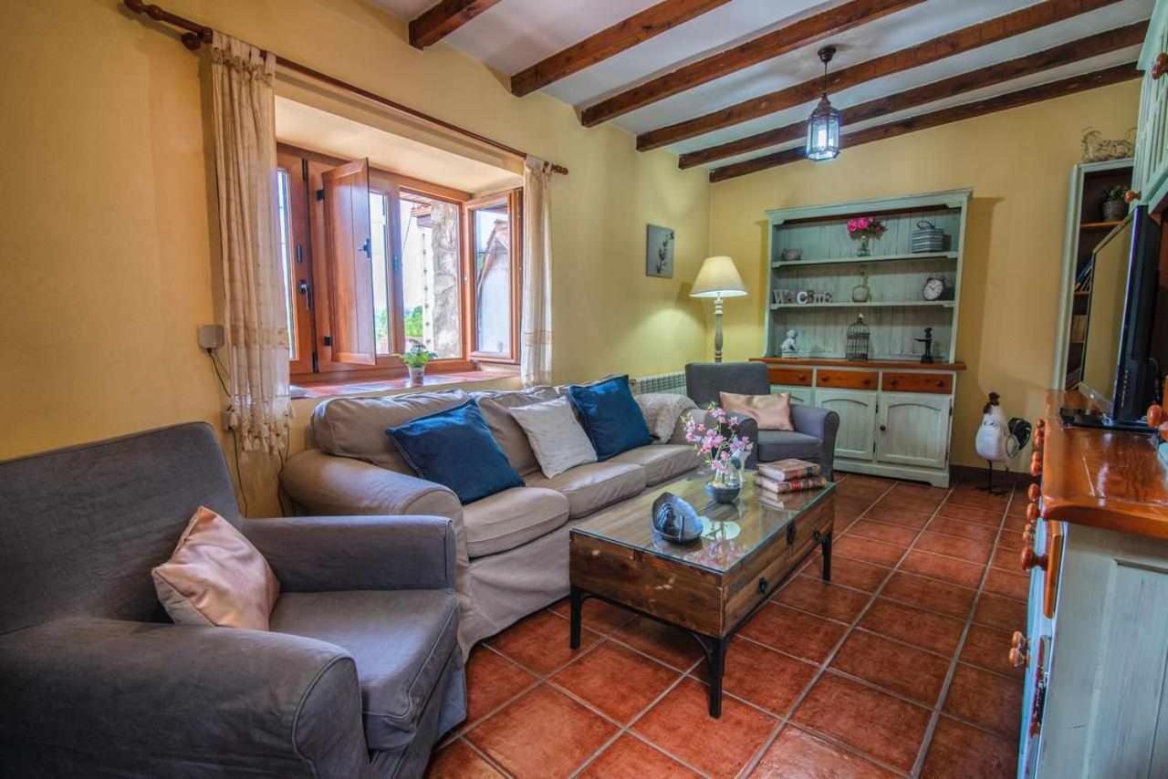 Casa Rural La Carrozal Senda Del Oso Orelleiru Екстер'єр фото